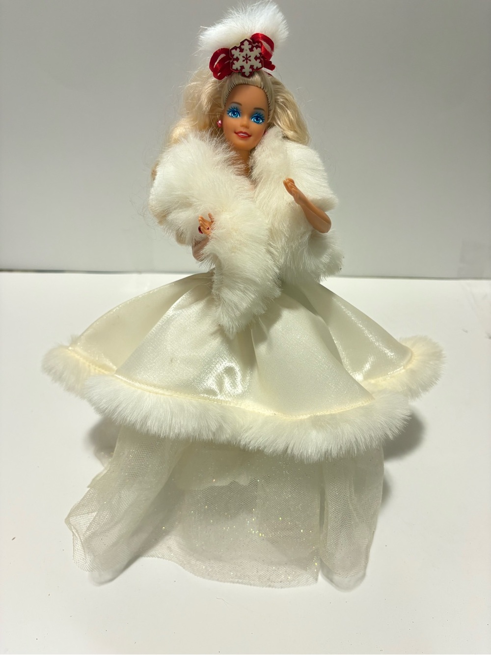 1989 Happy Holiday Barbie (out of box)